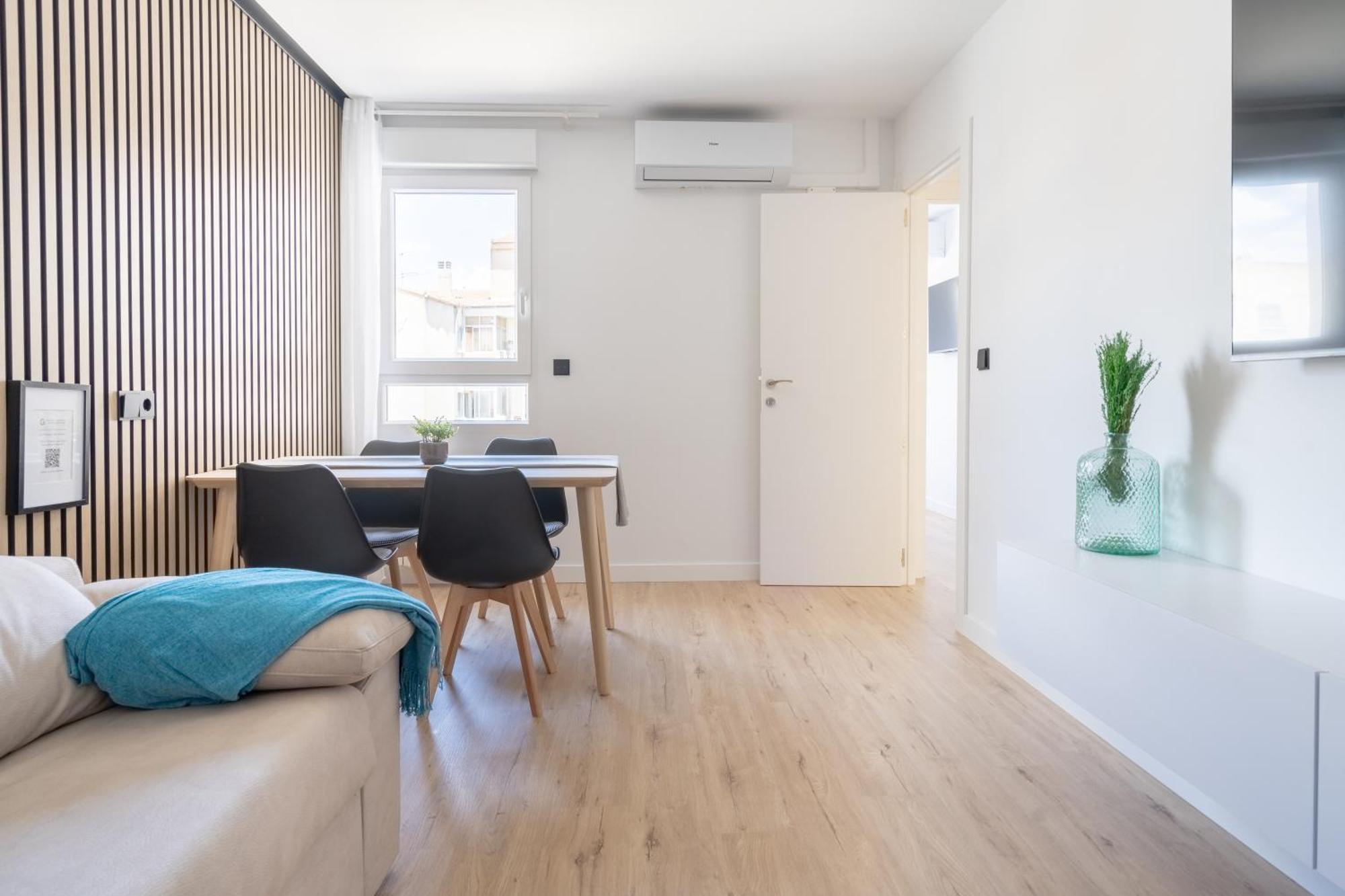 Apartamento Karnak En Zona Hospital - Universidad الباثيتي المظهر الخارجي الصورة